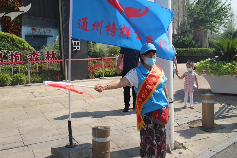 <strong>干女人网址</strong>